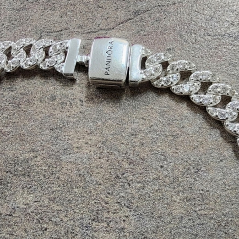 Authentic Pandora Pavé Cuban Chain Bracelet - Picture 4 of 7